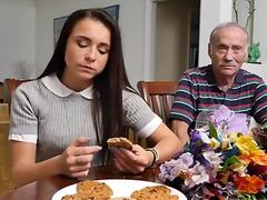 MomsTeachSex - StepSiblings Practice Fucking With StepMom S8:E2