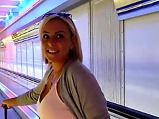 Girl farting
